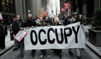 Occupiers shut down West Coast ports 